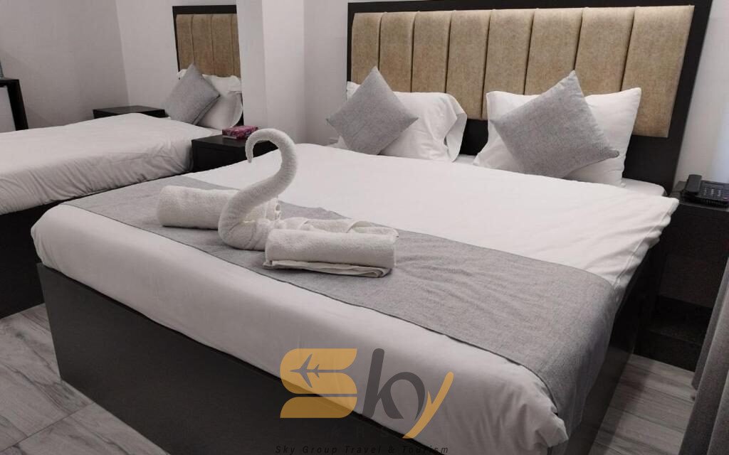 فندق هوليداي سيزون HOLIDAY SEASON HOTEL